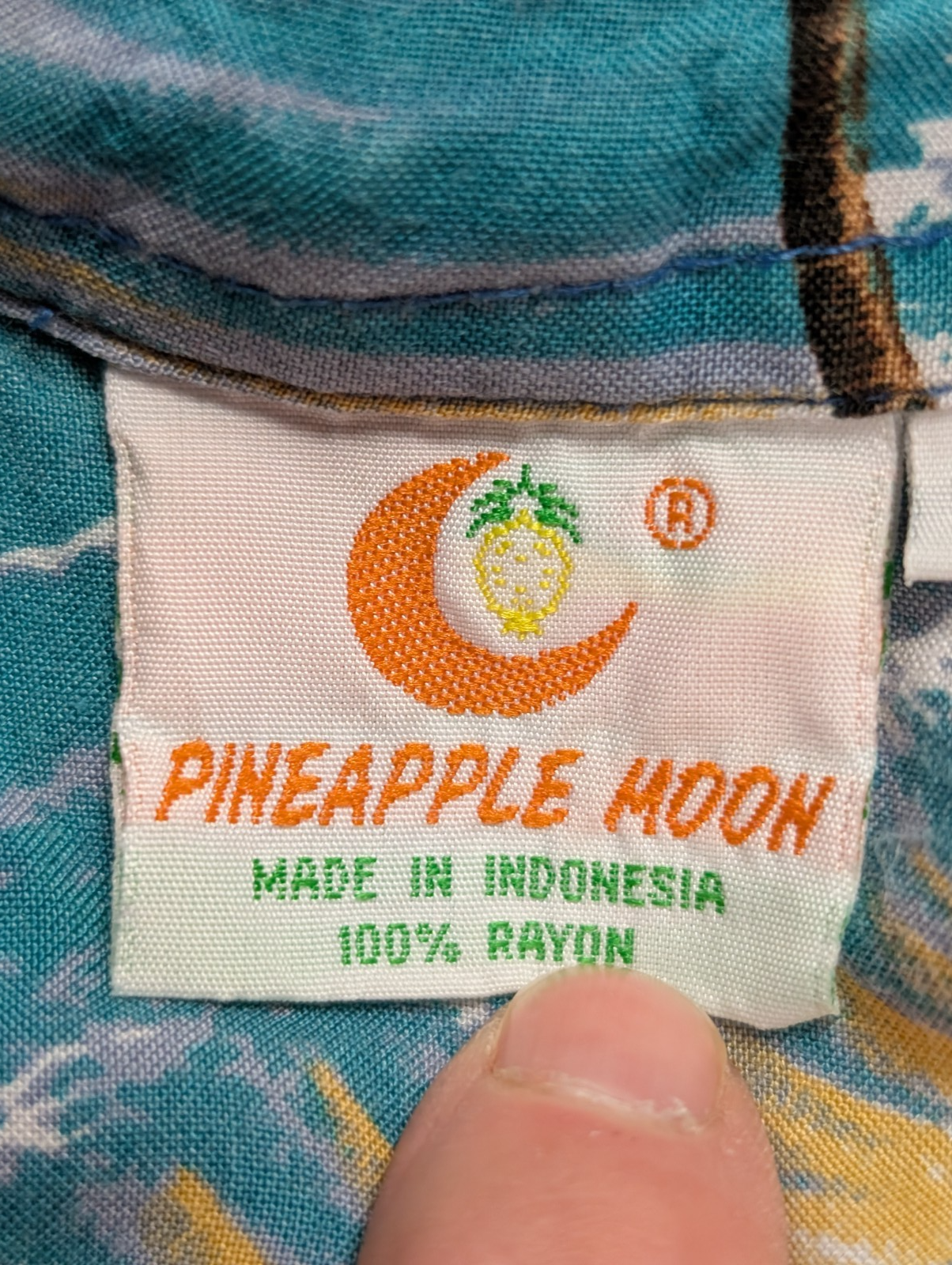 Chemise hawaïenne Pineapple Moon palmiers manches courtes taille M
