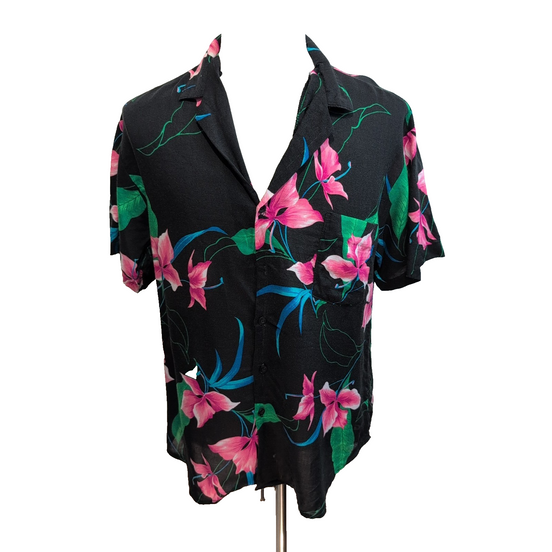 Chemise Hawaïenne The Hawaiian USA Rayonne Noir Fleurie Taille M manches courtes