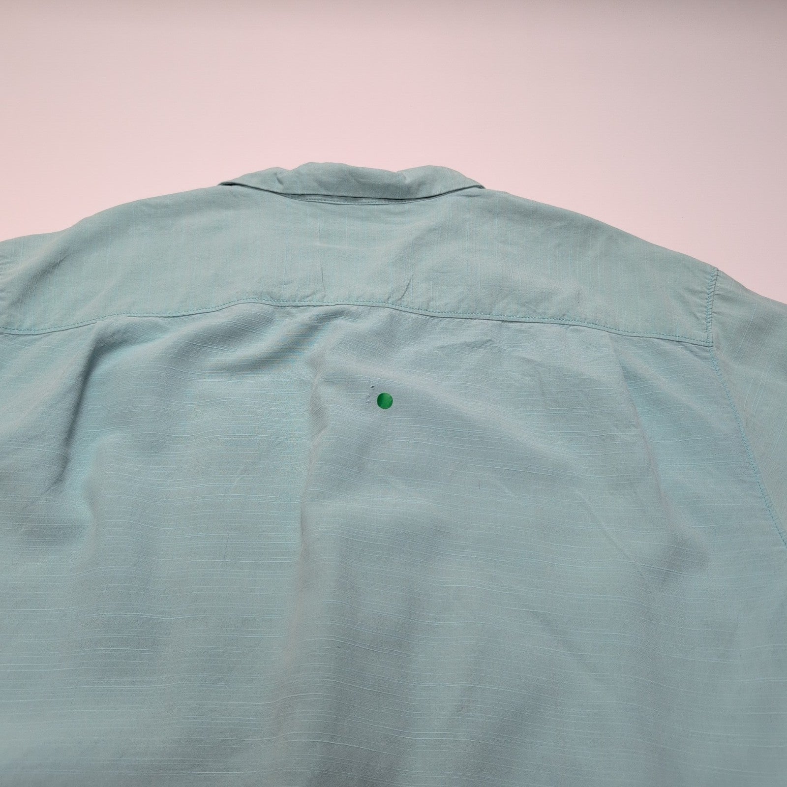 Chemise Hawaïenne Tommy Bahama LG 90% Soie Vert Pâle Boutons Bois