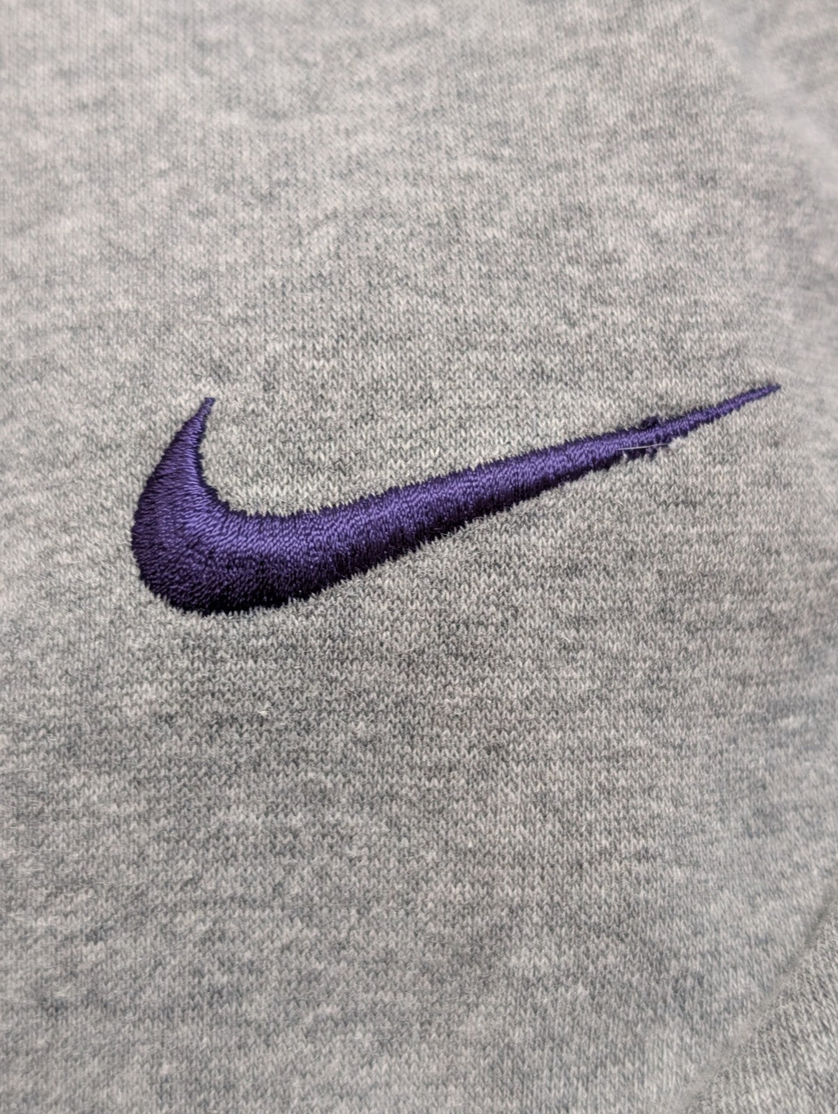 ➜ Sweat à Capuche Nike NCAA Kansas State Wildcats - Logos Brodés - Taille L