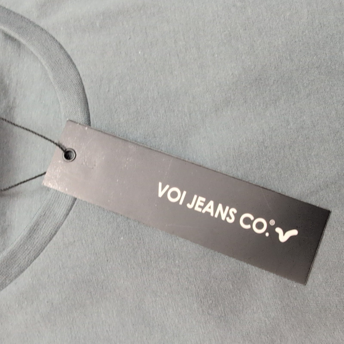 T-shirt VOI Jeans Co Taille L Gris Logo Brodé Doré 100% Coton Neuf Étiquette