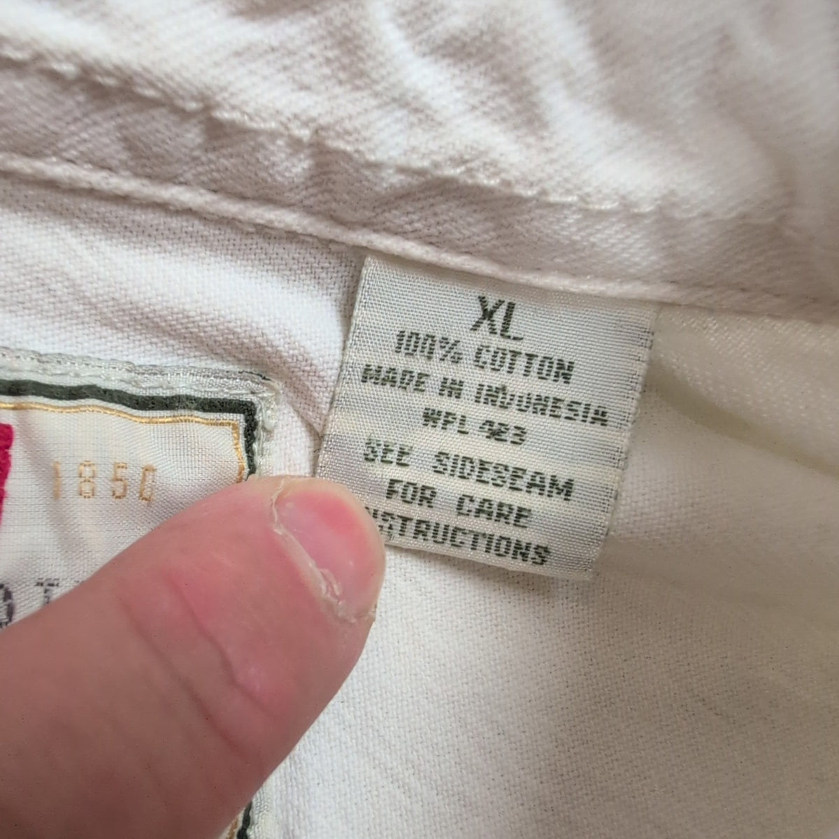 Chemise en Jean Levis Couleur blanc uni 100% coton taille XL Bouton en métal 2 p