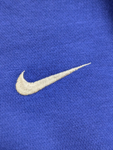 Sweat Nike Col Rond Logo Brodé Blanc Violet Taille S Oversize