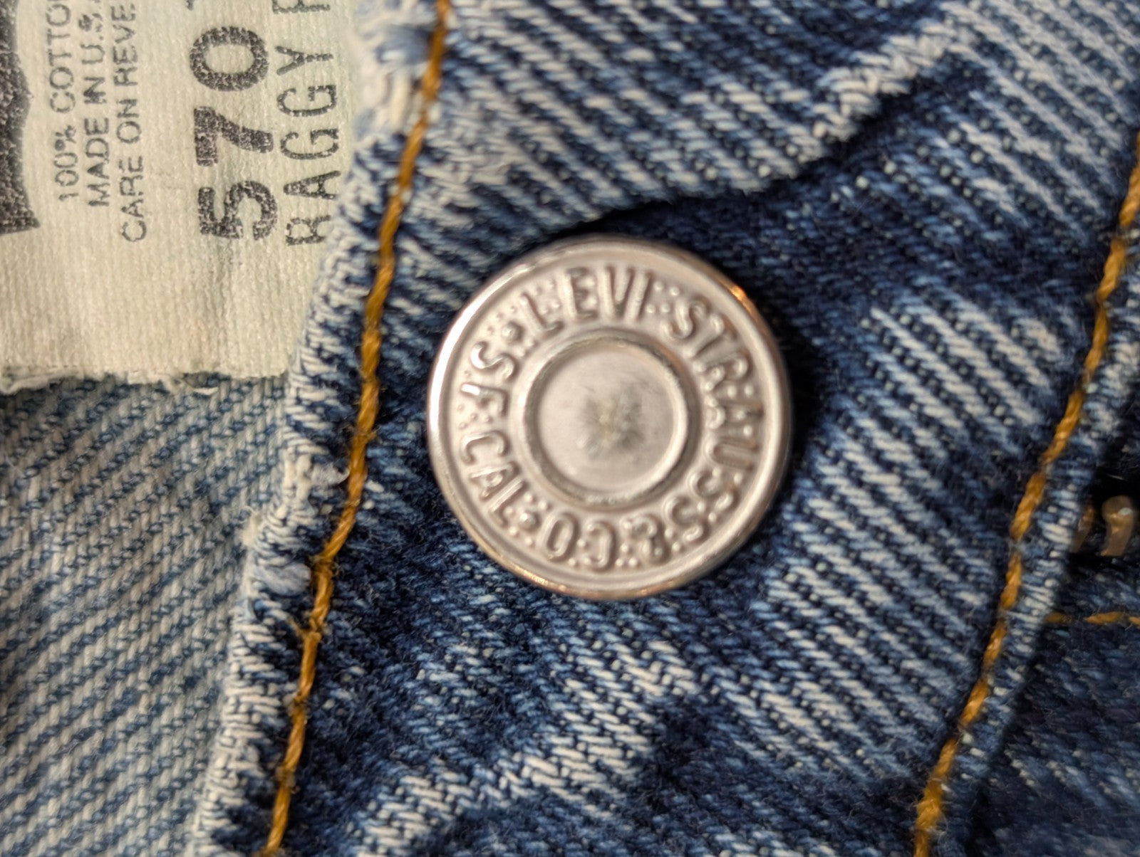 Jean LEVI'S 570 Baggy Vintage 🛹 Taille W36 (Taille 41cm) 🛹 Bleu Délavé Grunge