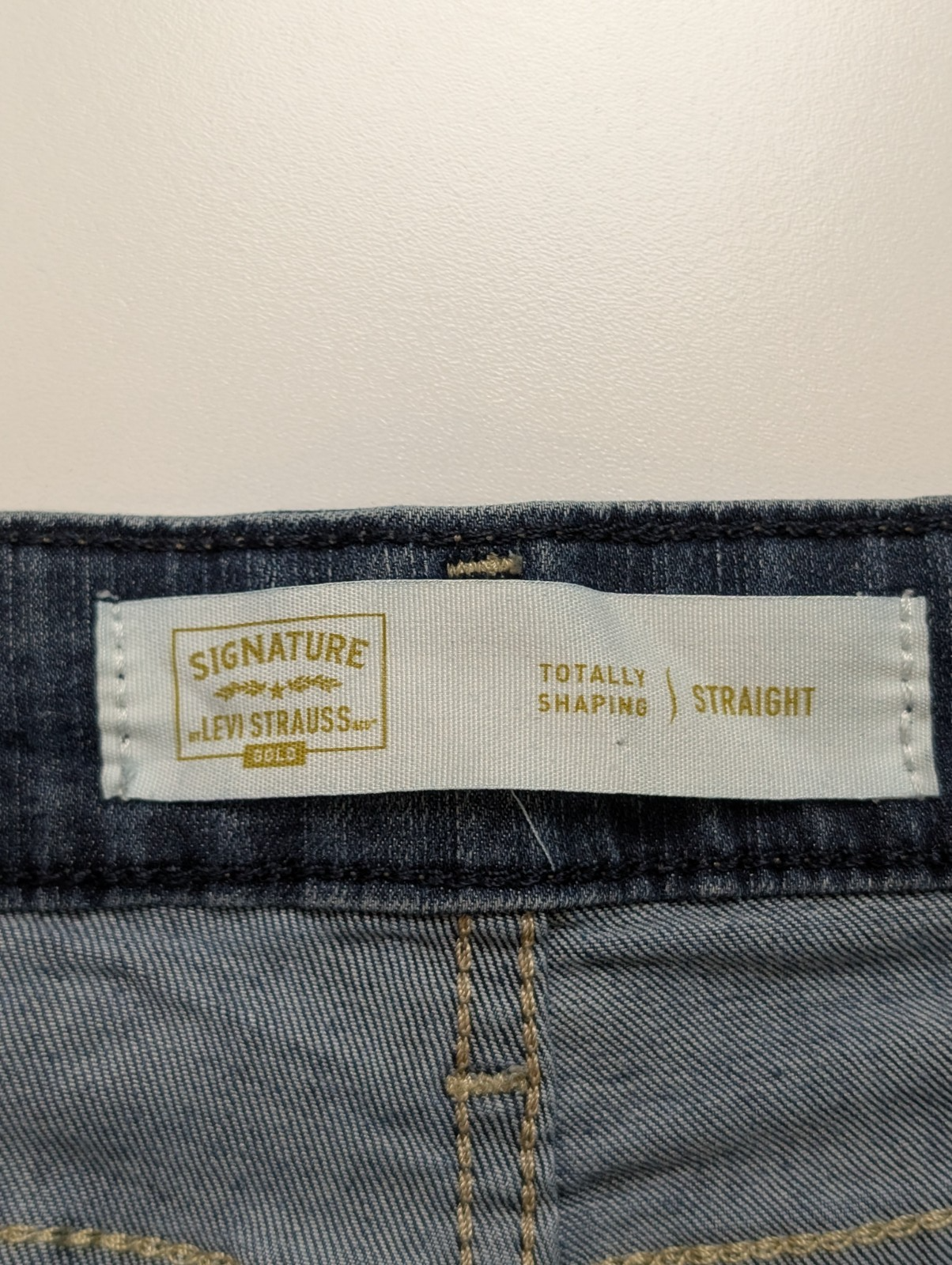 Jean Levi's Signature Femme Bleu Ultra Stretch W33 L30 État Impeccable