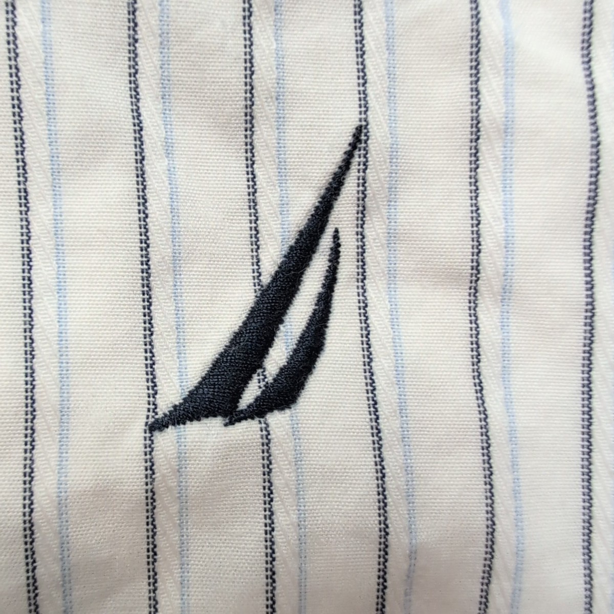 Chemise Nautica Taille XL Blanche Rayures Bleues 100% Coton Manches Longues