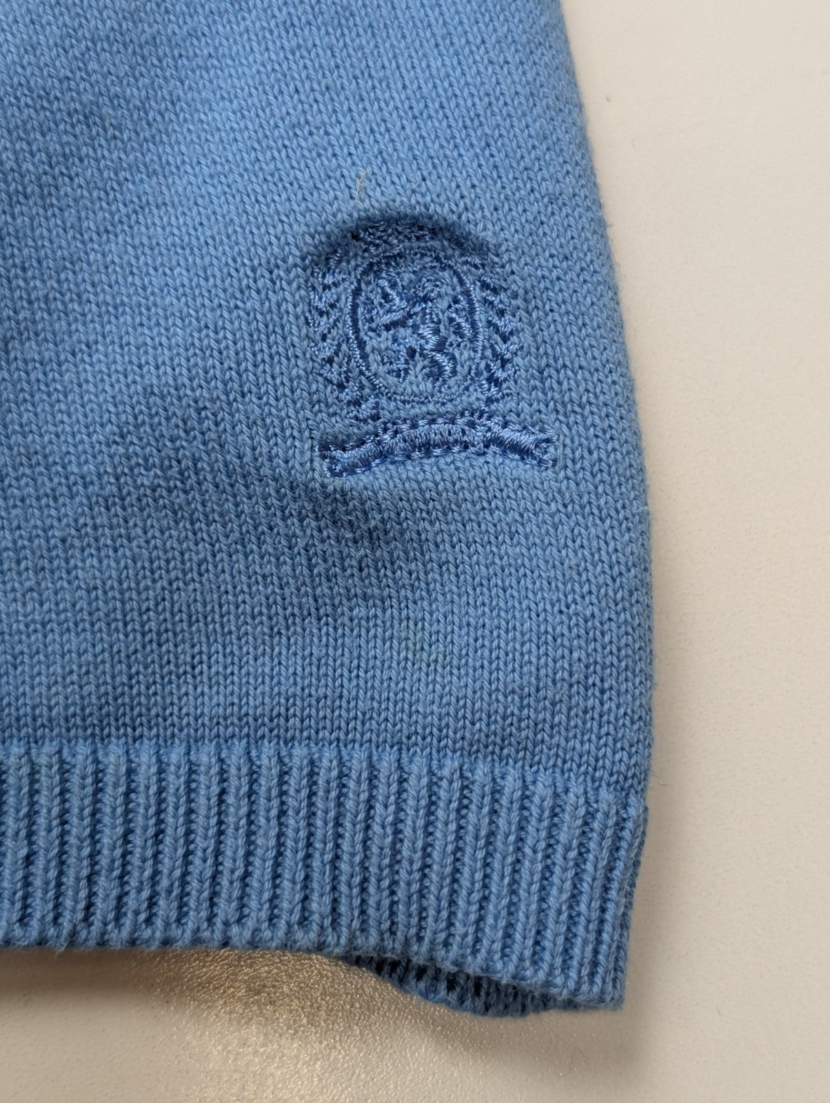 Pull Tommy Hilfiger Femme Manches Courtes Bleu Ciel 100% Coton Taille M