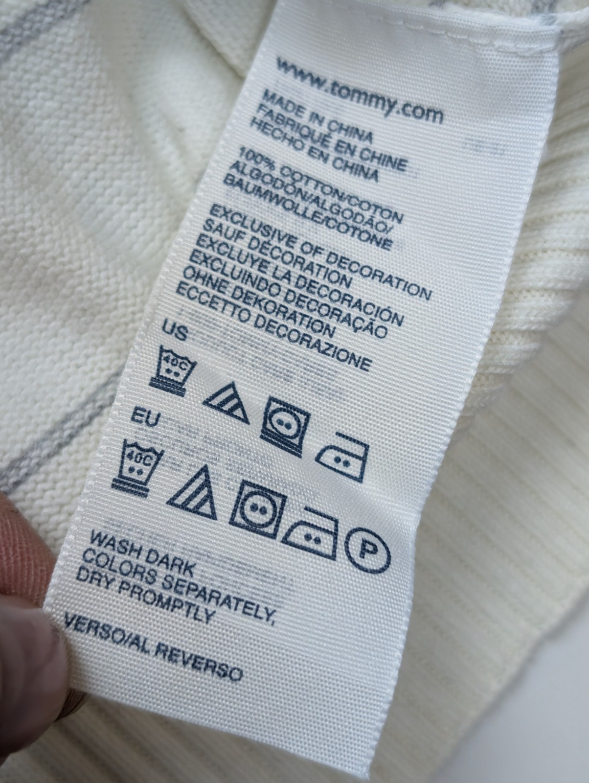 Pull Tommy Hilfiger Homme Blanc Cassé Rayures Grises Col V - Taille M