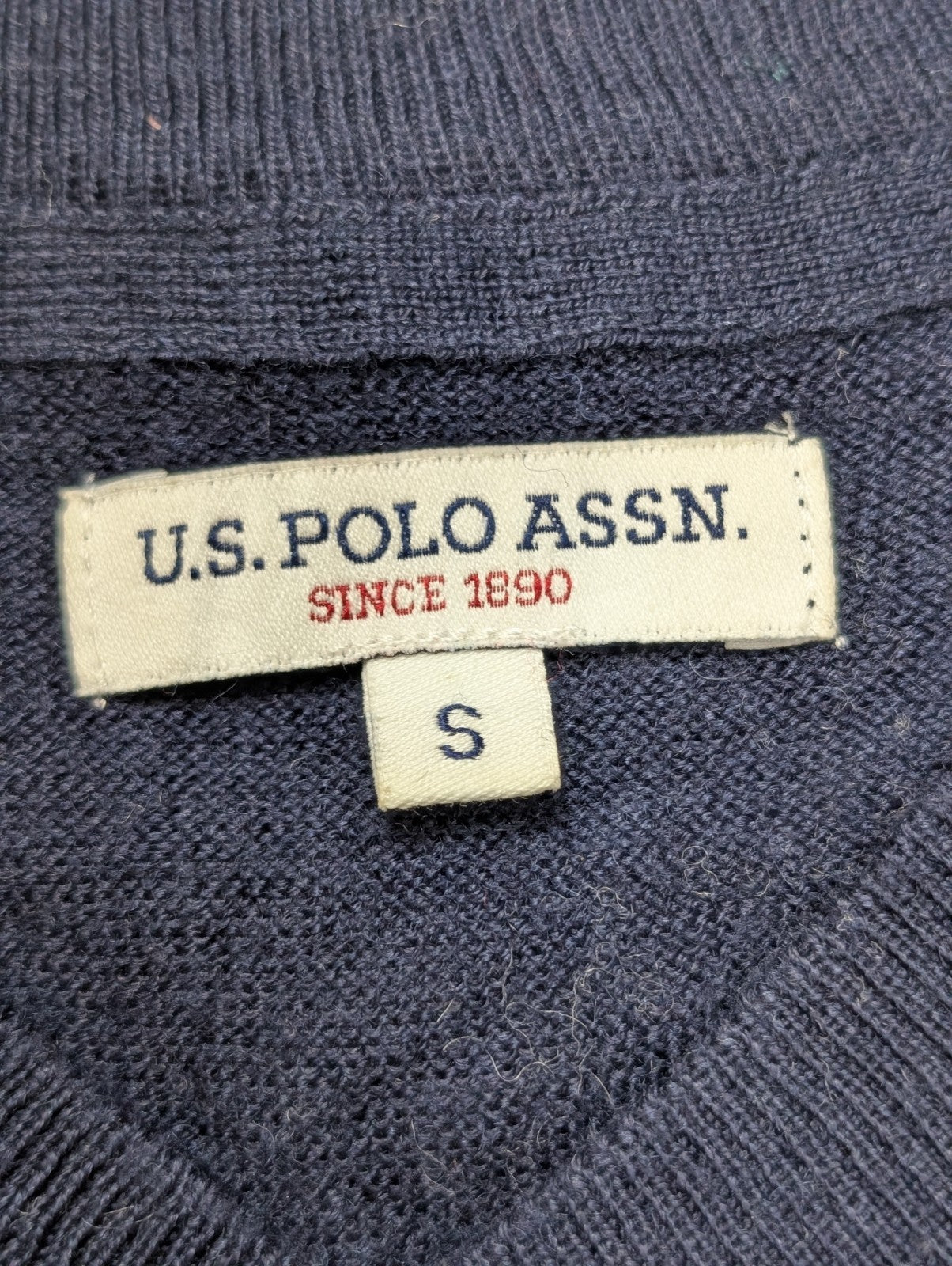 Pull U.S. POLO ASSN Col V 50% Laine Mérinos Bleu Marine Homme Taille S