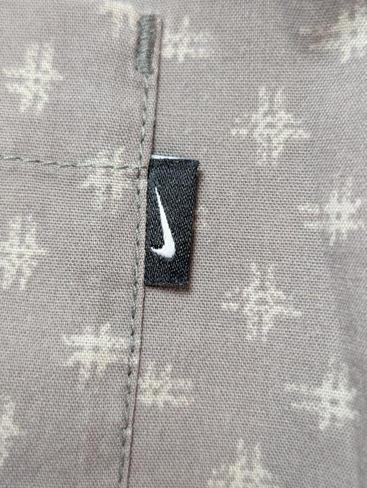 Chemise Nike kaki à motifs manches longues homme taille XL