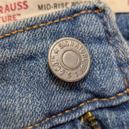 Jean Levi's Signature Femme Bleu Clair Mid Rise Bootcut W30 L32 T40