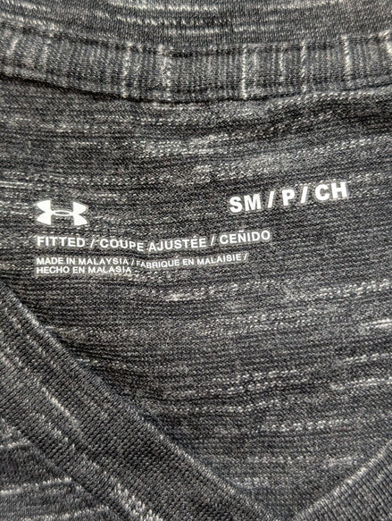 T-shirt Long Under Armour Femme Col V Noir et Gris Mat Taille S