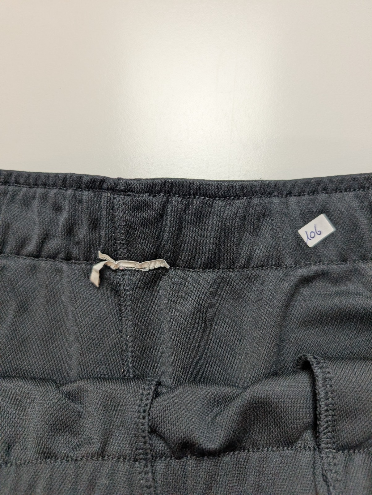 Short Under Armour Noir avec Poches - Femme Taille L