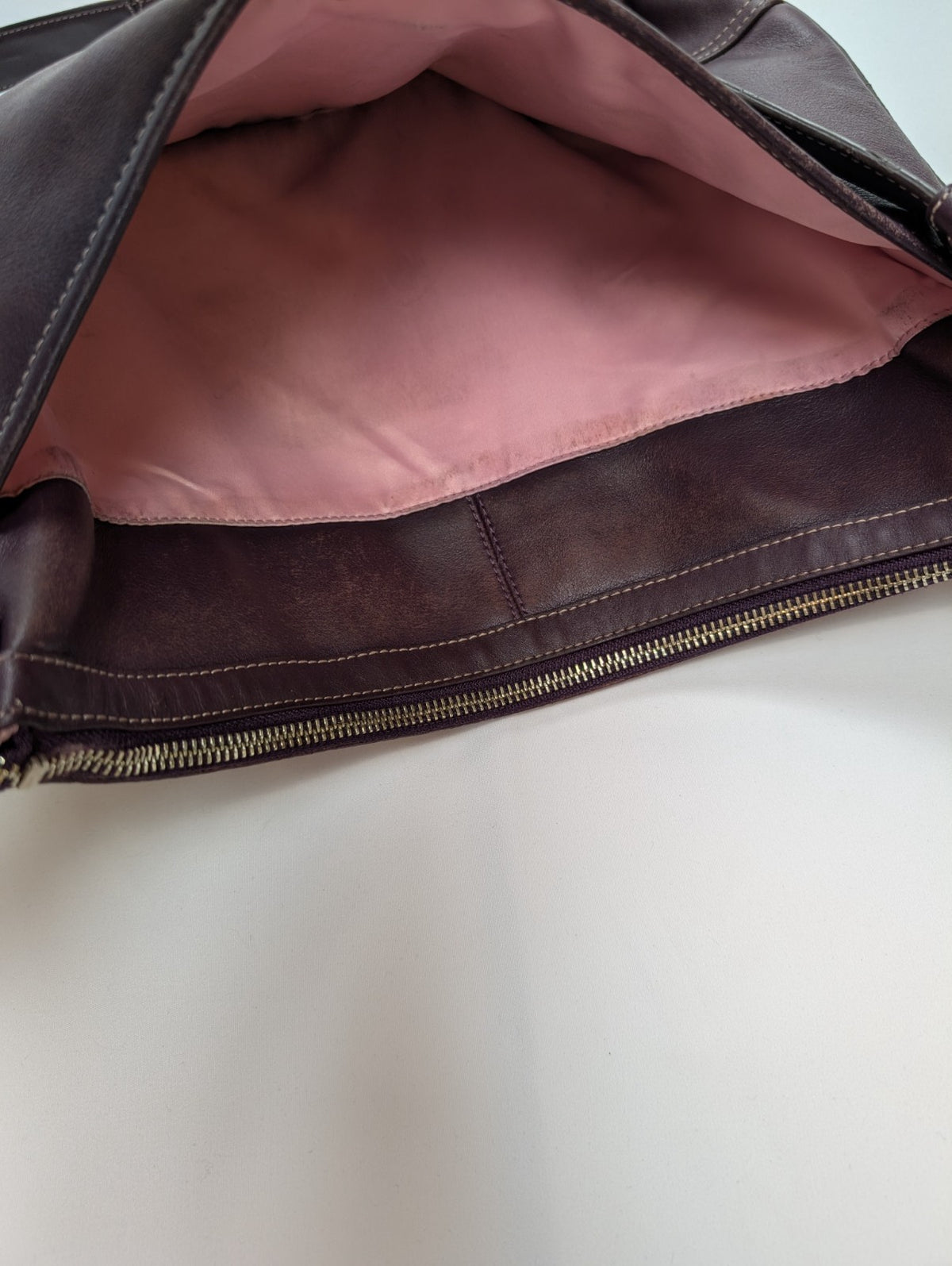 Sac Coach cuir bordeaux rouge vin bandoulière 36 cm très bon état
