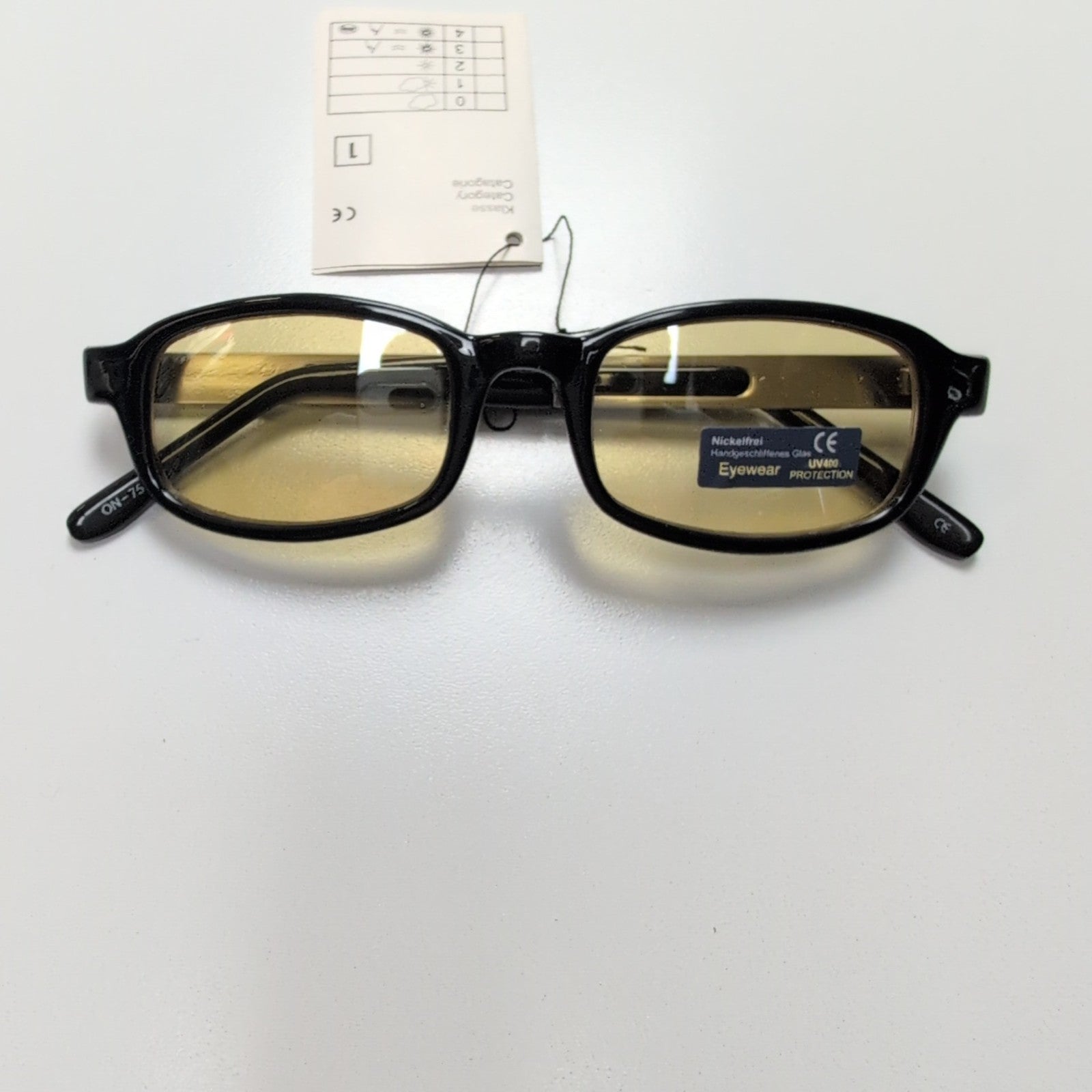 Lunettes de Soleil Rectangulaires Y2K Branches Larges Noir Jaune