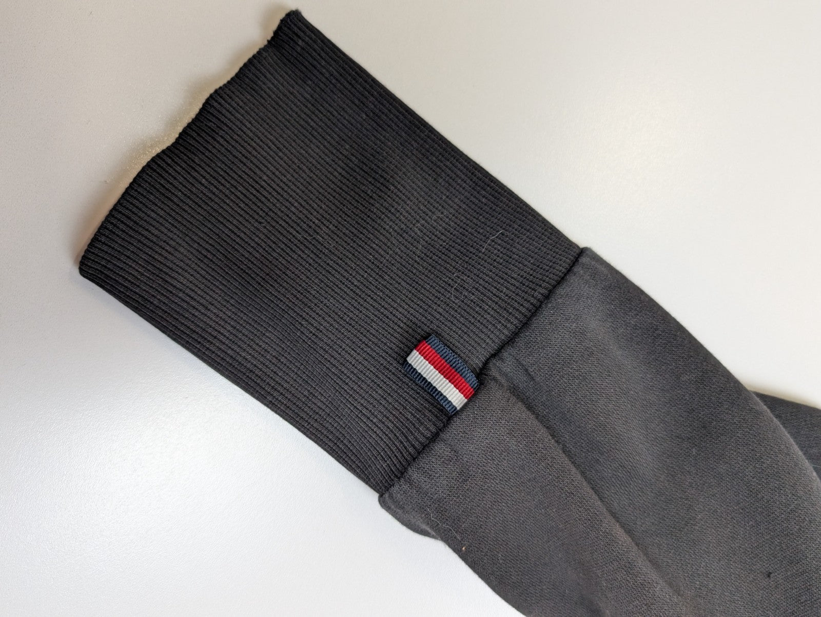 Veste à Capuche Zippée Tommy Hilfiger Homme Noir S | Passes-Pouces