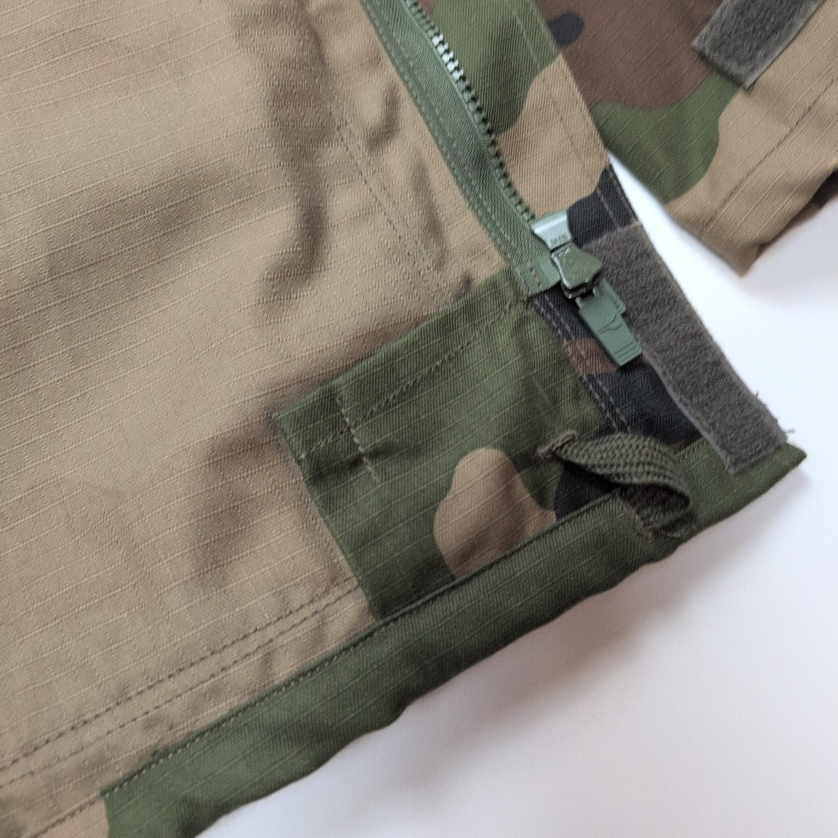 Veste militaire camouflage kaki beige noir Taille L Army Combat Ripstop