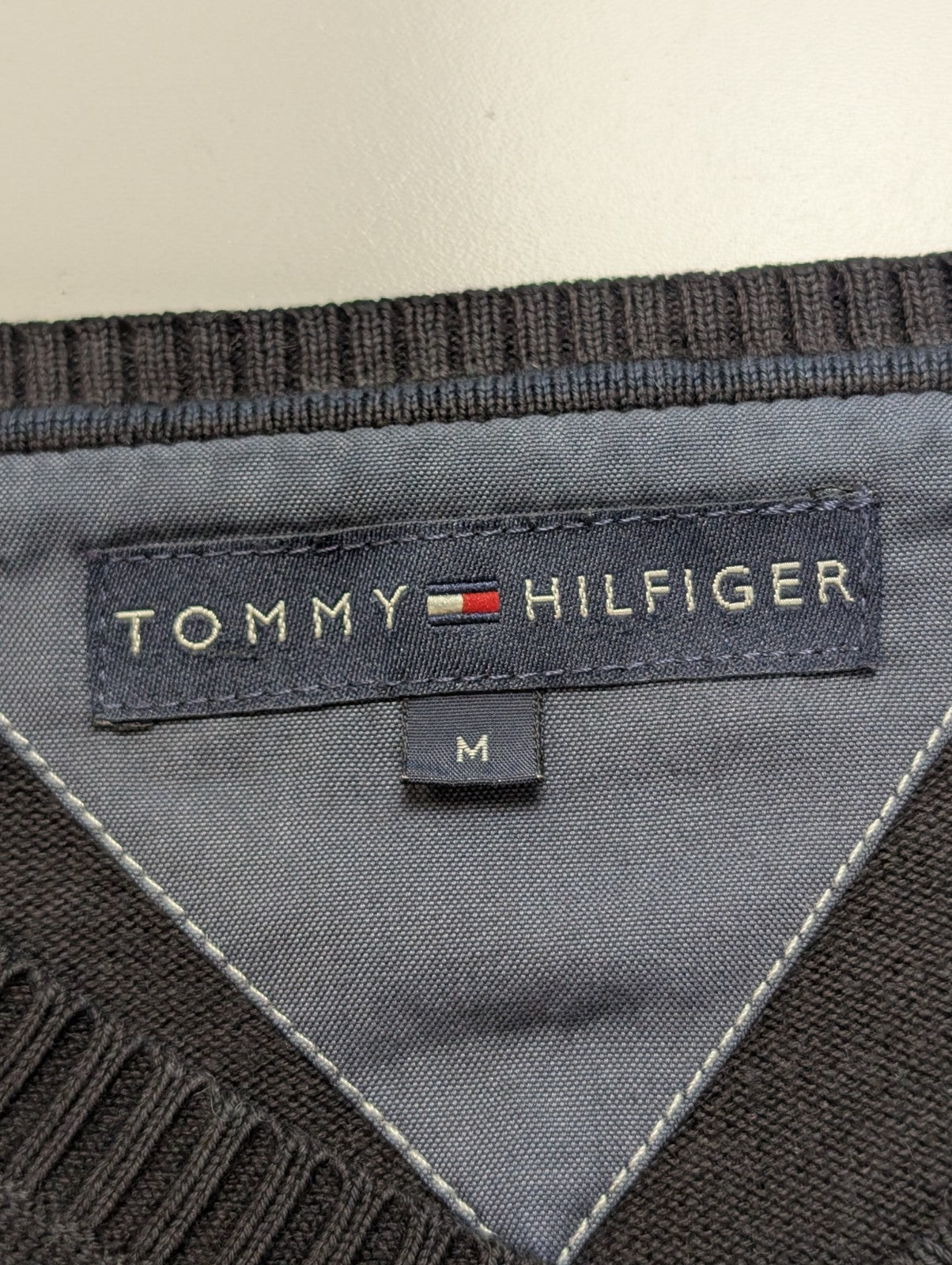 Pull Tommy Hilfiger Homme Col V Noir Profond - Taille M