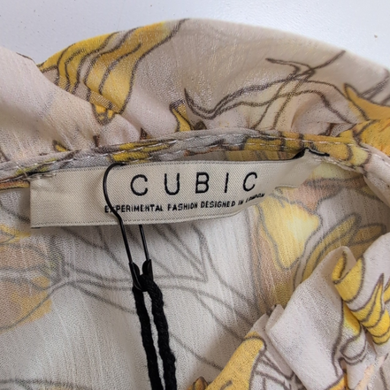 Robe CUBIC Femme T.S Crème Fleurs Jaunes Fluide Été Neuve Avec Étiquette