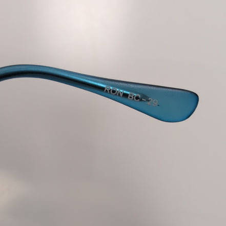 Lunettes de soleil Y2K Branches fines Métal chromé Verres bleu ciel