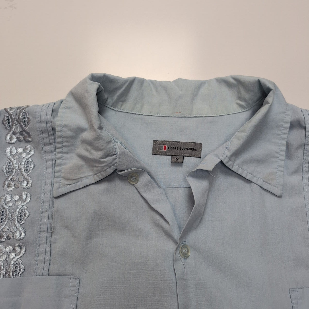 Chemise Ligers Guayabera Taille S Bleu Satiné Brodée Made in Israel