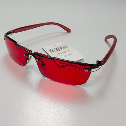 Lunettes de soleil Y2K Carrées Métal Noir Mat et PVC Rouge