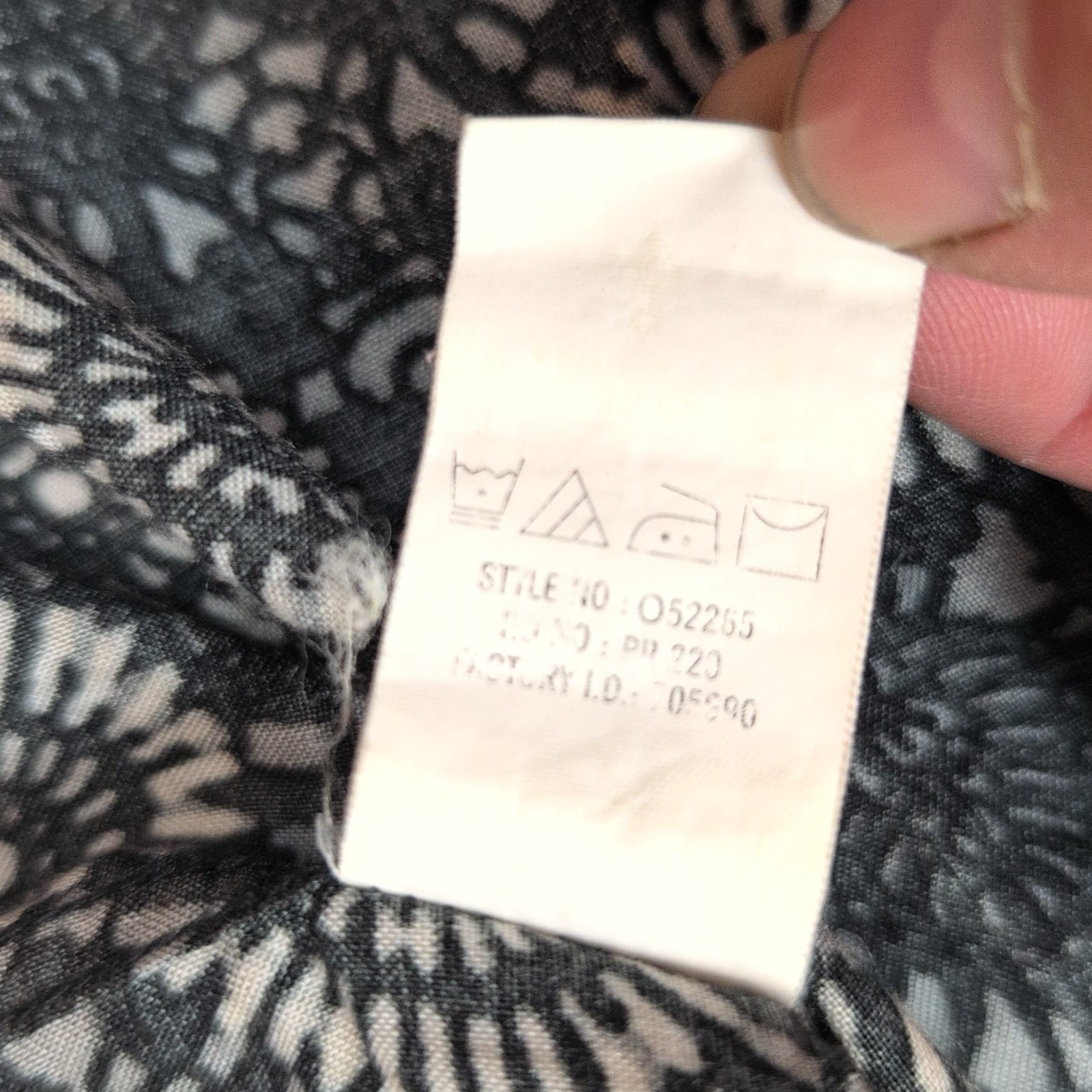 Chemise hawaïenne Ocean Pacific XL noire géométrique 100% rayonne