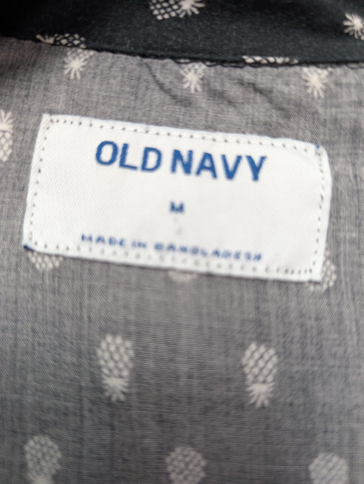 Chemise hawaïenne Old Navy noir et blanche ananas taille M