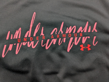 T-shirt de Sport Under Armour HeatGear Noir Logo Rose Femme Taille M