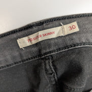 Jean Levi's 710 Super Skinny Femme Noir W30 L30 T38 - Look Grunge