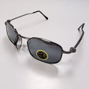 Lunettes de soleil Y2K Bar-On Futuriste Métal Chromé Gris Foncé Effet Miroir