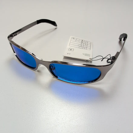 Lunettes de soleil Y2K Métal Gris Brillant Verres Bleus Branches Larges à Ressor