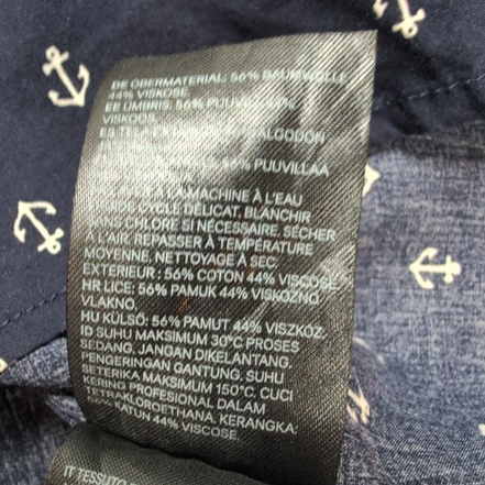 Chemise H&M bleu marine motifs ancres blanches manches longues M