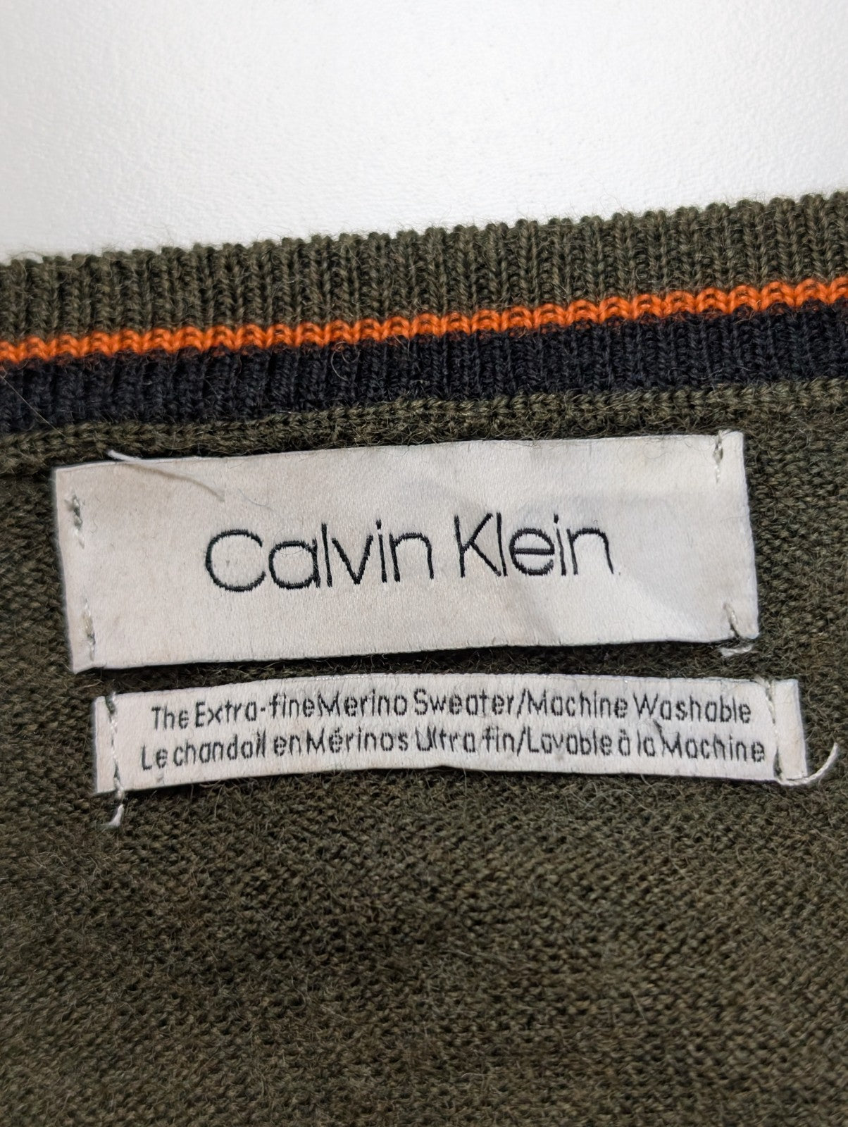 Pull CALVIN KLEIN Col V 100% Laine Mérinos Extra Fine Kaki Homme XL/XXL