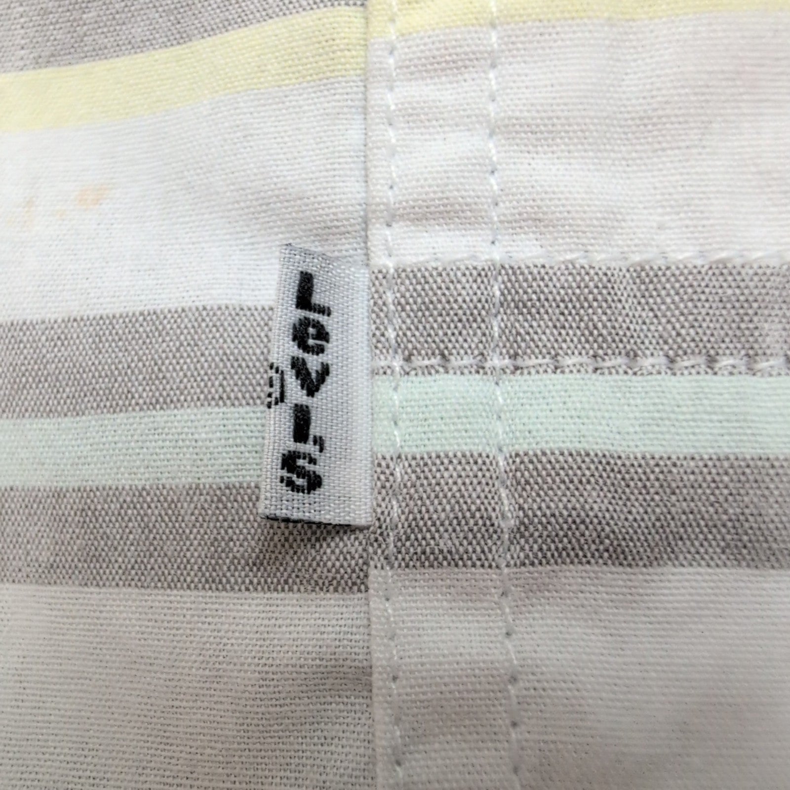 Chemise LEVI'S Homme S Blanche et Grise à Rayures Jaunes Manches Courtes
