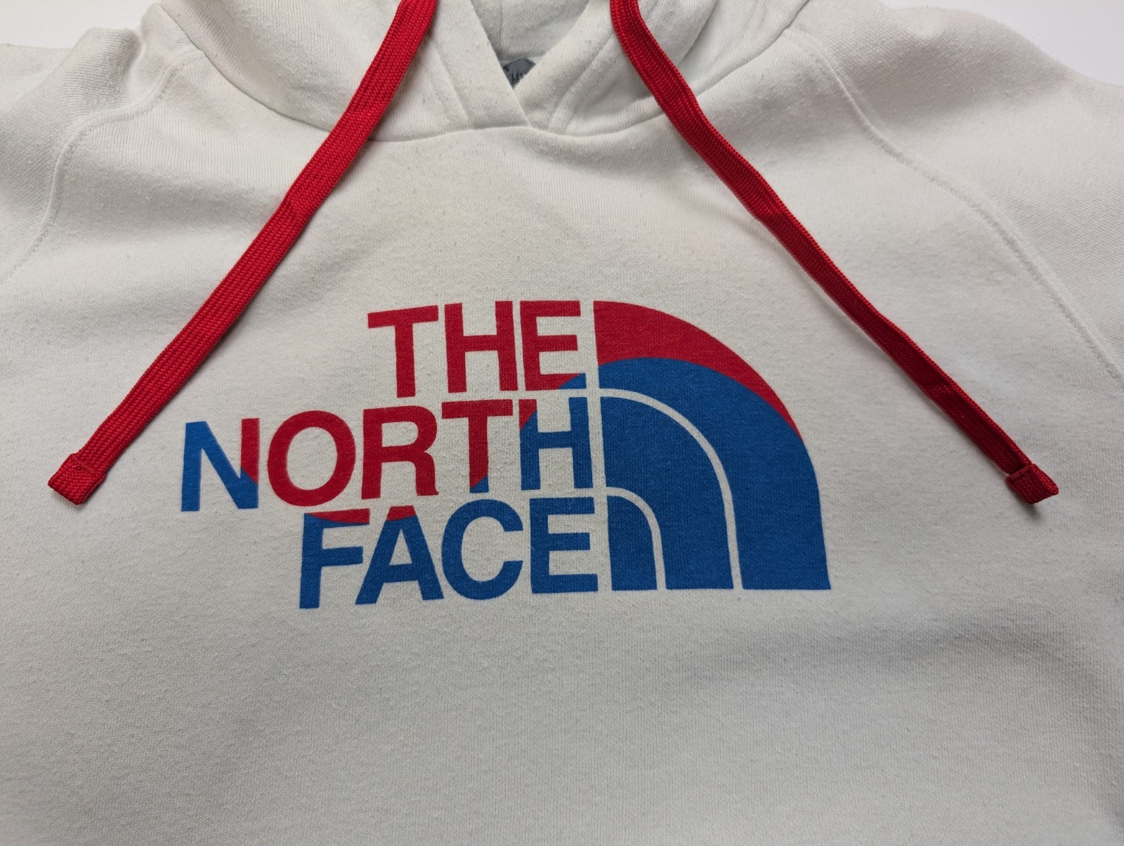 The North Face Sweat à Capuche Blanc Logo Bleu & Rouge - Taille M Femme