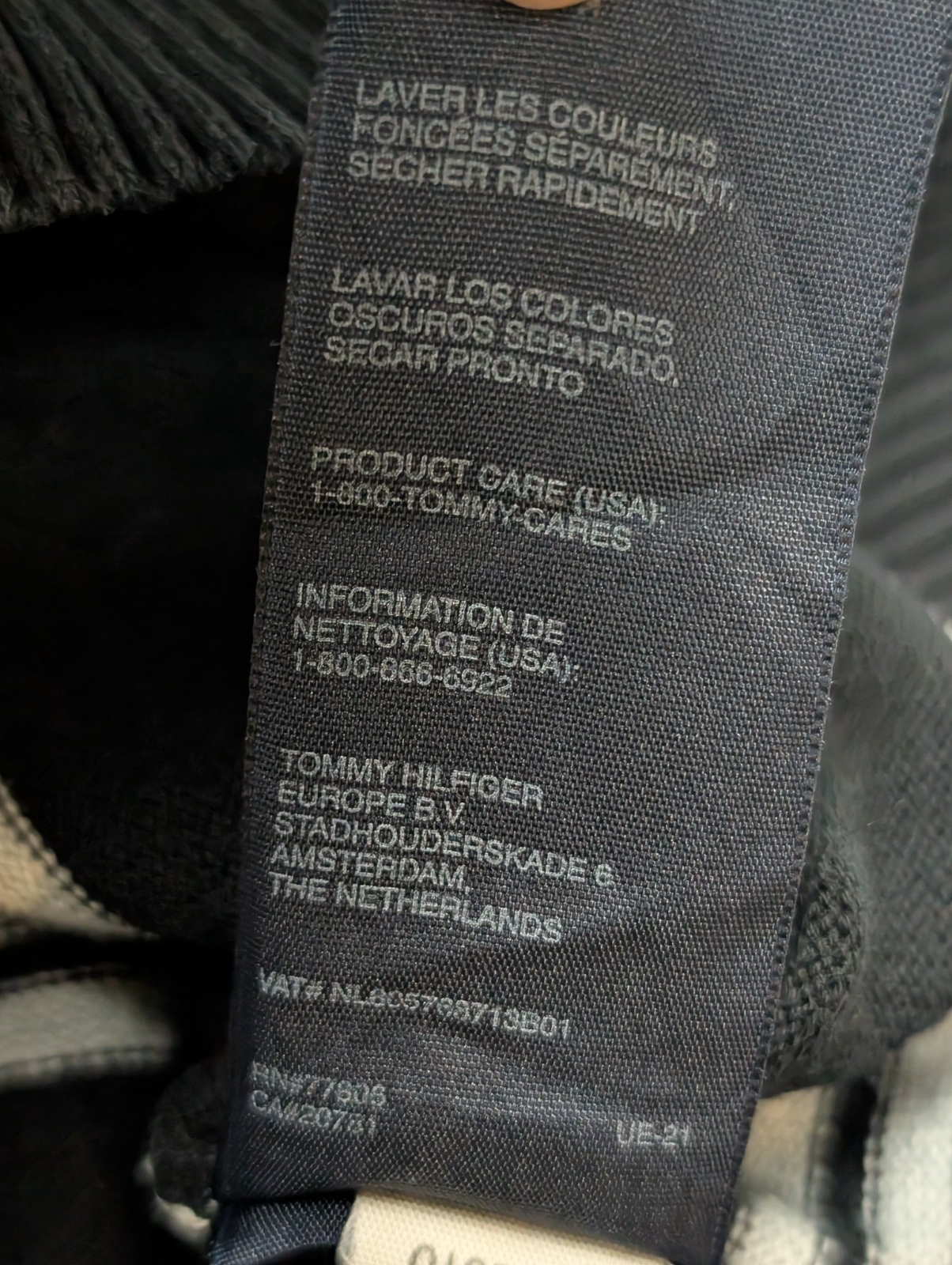 Pull Tommy Hilfiger Homme Col V Noir Rayé Gris Logo Brodé - Taille M