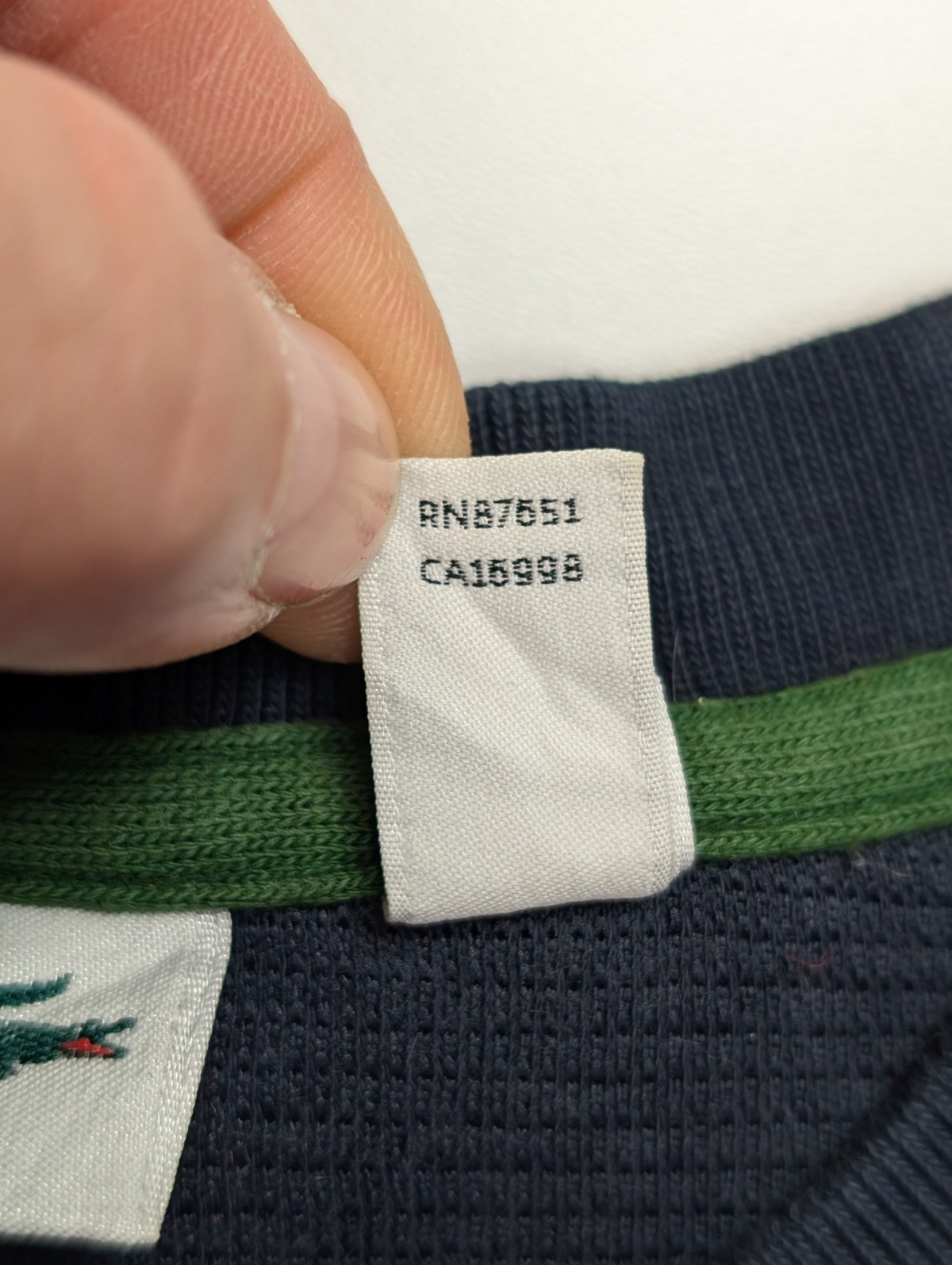 Pull Lacoste M FR4 bleu marine Color Block coton crocodile brodé